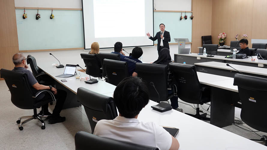 ภาควิชาวิศวกรรมโยธา มจธ. จัดบรรยายพิเศษ ด้าน Generative AI เสริมทักษะอนาคตวิศวกรยุคใหม่